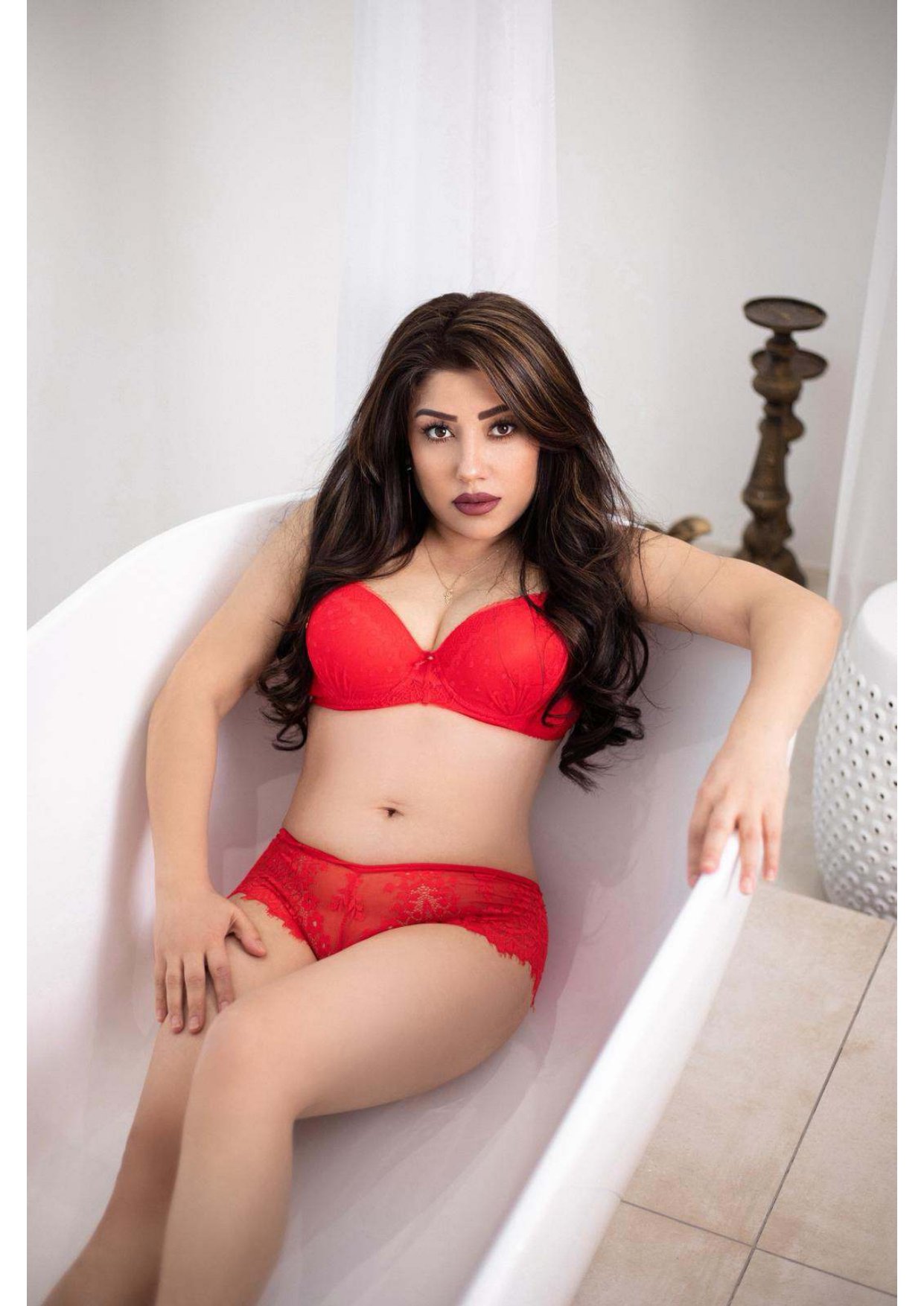 /storage/photos/1/Russian-model/RUSSIAN AEROFLOT BEING LADIE_page-0005.jpg